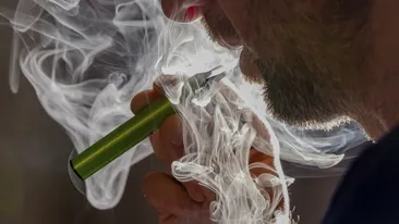 Boala periculoasă pe care țigările electronice o cauzează: „Nu există tratament”