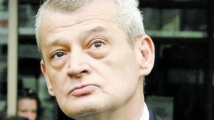 Oprescu vrea sa cumpere banda de alergat pentru o scoala