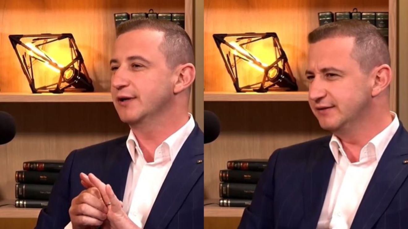 Alfred Simonis, "băiatul rău" care lăcrimează când ascultă "Rugă pentru părinţi". Dezvăluiri emoţionante la ALTCEVA cu Adrian Artene