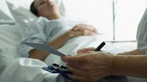 Caz SF în Iași: O femeie nu a avut menstruație doi ani și s-a dus la spital fiindcă o durea stomacul! Ireal ce i-au scos medicii din burtă