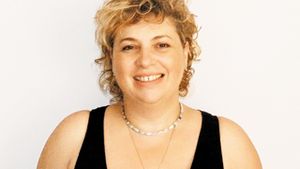 Scapa de alunitele cancerigene prin operatie
