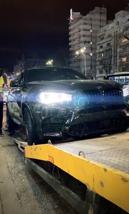 Dorian Popa a făcut accident în București. Cum arată bolidul BMW de 80.000 de euro după impactul violent de azi-noapte