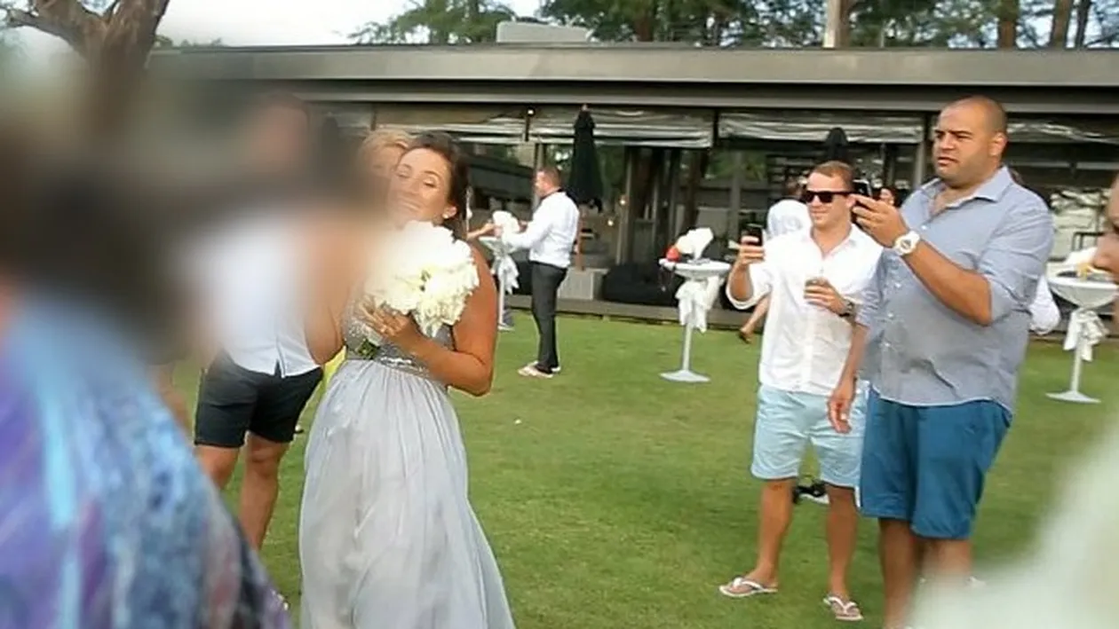 A trait surpriza vietii ei la propria nunta! A venit fara invitatie si era cat pe ce sa-i manance parul...