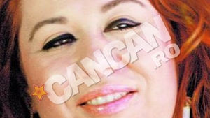 Oana Roman nu reuseste sa colaboreze cu... dermatograful. A ras cand s-a machiat si mana i-a alunecat