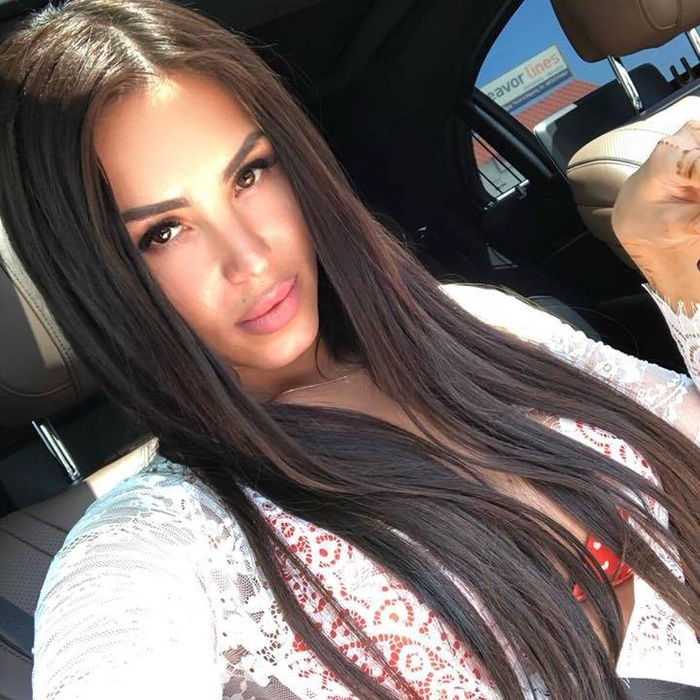 Veste cumplită în lumea mondenă! Inna, o cunoscută bloggeriţă, a murit într-un accident înfiorător. Impactul a fost nimicitor și pentru șoferi, iar un bărbat s-a ales cu răni grave