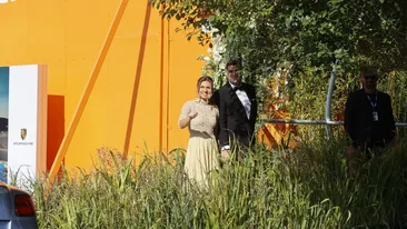 Cum s-a îmbrăcat Loredana Groza la cununia Simonei Halep cu Toni Iuruc! Artista le-a pregătit un moment special