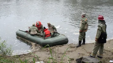 Pericol de inundaţii în 14 judeţe. Unde vor ieşi râurile din matcă
