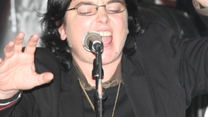 La agatat pe internet! Afla cum poti sa ajungi iubitul celebrei Sinead O'Connor!