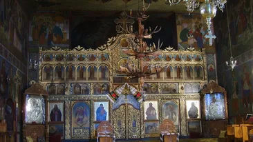 Cum se vor desfășura slujbele în biserici în timpul stării de alertă. Ordinul a fost publicat în Monitorul Oficial