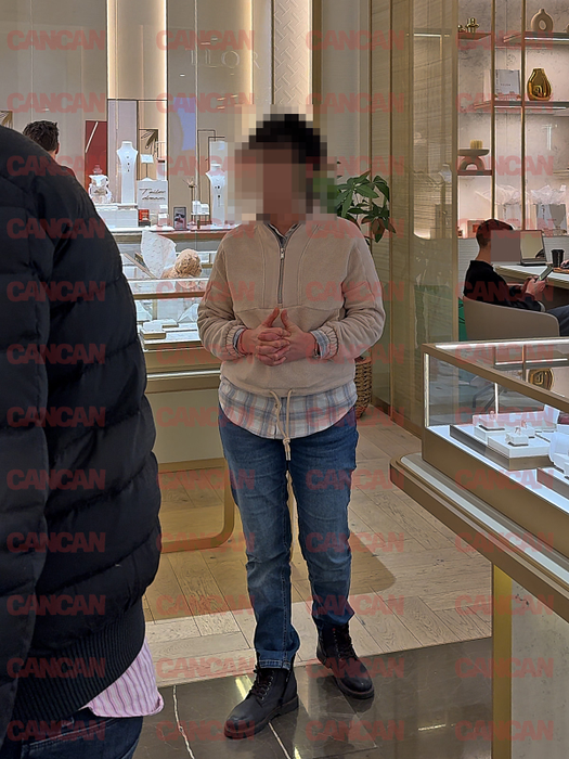 Câștigătorul Loto 6/49 îi cumpără diamante soției