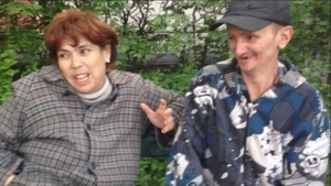 Ioana Tufaru o face praf pe Nicoleta Guţă: „Nu orice fată de bani gata care miorlăie se poate numi artistă! Mama mea e Anda Călugăreanu şi...”