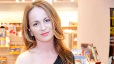 Nici in vacanta nu se odihneste! Delia Antal participa la un curs pentru a invata cum sa faca bani din filme