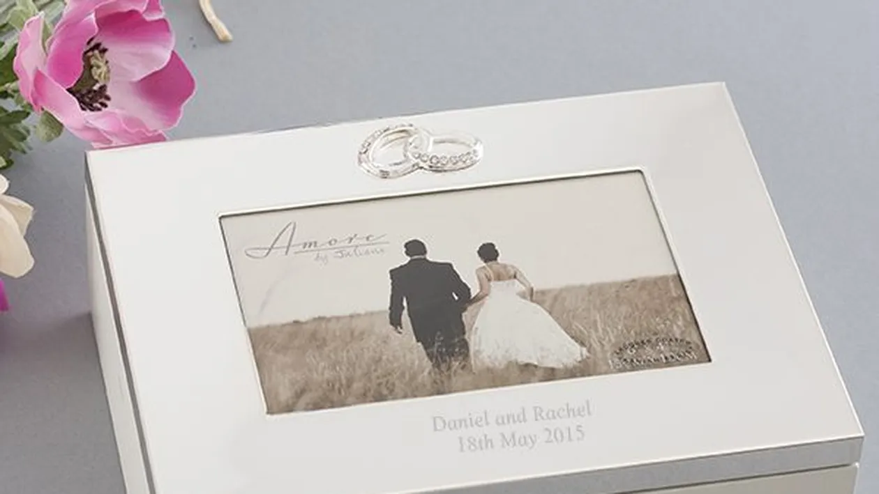 Tragedie la o nuntă! Mirele a decedat, după ce un cadou a explodat!