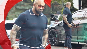 Alex Bodi și-a scos la asfalt Urusul super-unicat piele de șarpe. Mai rar vezi așa bolid!