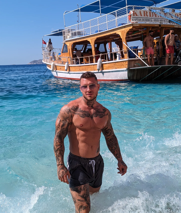 Ispita masculină Daniel Alex de la Insula Iubirii 2026. Sursa foto: Instagram