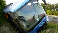 Accident rutier pe DN 1. Un autocar cu zeci de turişti, implicat!