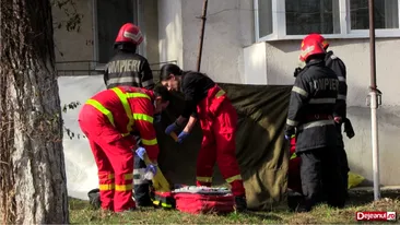 Crimă șocantă la Cluj! O bătrână imobilizată în scaun cu rotile, aruncată de la etajul 10 de propriul nepot! După ce a ucis-o pe femeie, l-a snopit în bătaie pe bunicul lui de 80 de ani