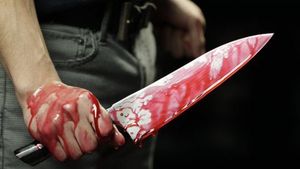 Și-a înjunghiat mortal iubita, apoi a postat mesajul pe Twitter! Criminalul, un cunoscut boxer