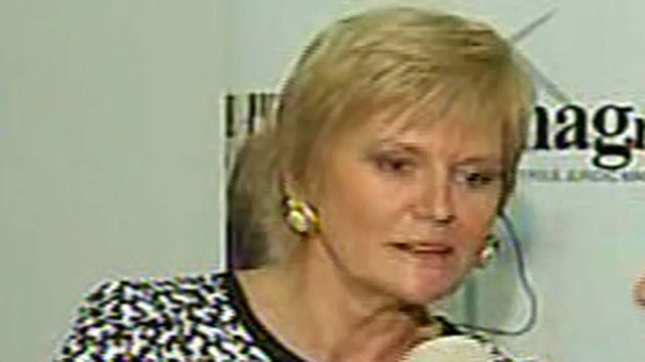 Monica Tatoiu: Ma simt femeie de fiecare data cand il vad pe fiul meu ca vine cu gagici acasa