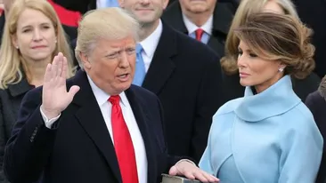 VIDEO! Gestul Melaniei Trump care face înconjurul internetului! Reacţia incredibilă pe care a avut-o atunci când Donald Trump a atins-o!