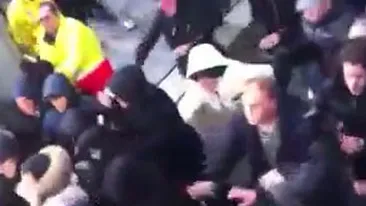 Filmul care l-ar face pe Nesu sa planga! Un tata cu patru copii e speriat de moarte la un meci al lui Utrecht cand zeci de ultrasi sar la bataie