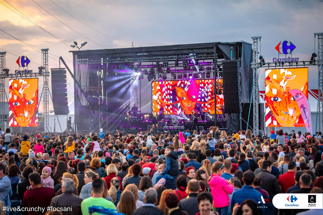 Andra Măruță, scene uluitoare în timpul concertului din Focșani! Ce i-au făcut cei din primul rând