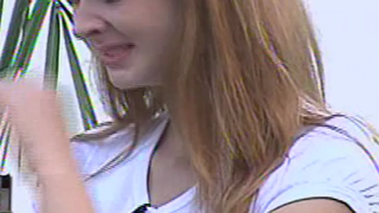 Botezatu taie si spanzura la Next Top Model! Vezi pe cine a eliminat