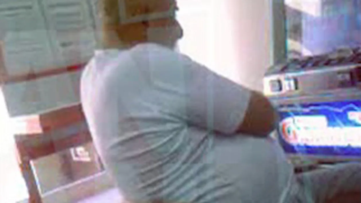 Viorel Lis nu se potoleste! A stat la pacanele pana la 4 dimineata!