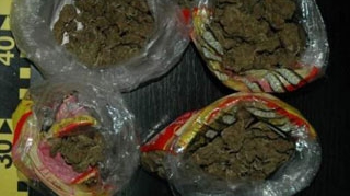 Sapte persoane din Hunedoara au fost retinute pentru trafic cu droguri de risc!