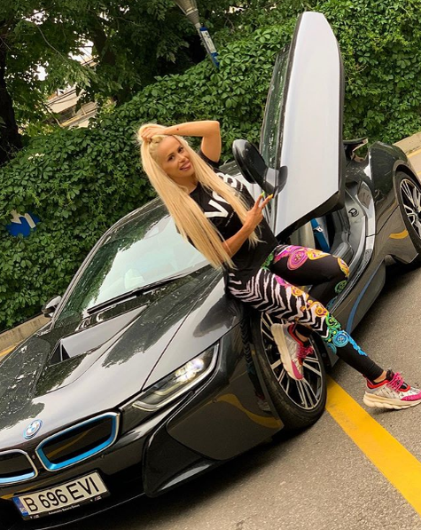 Anda Adam, situaţie neaşteptată în trafic. Ce mesaj a transmis artista: „Sunt o excepţie…”