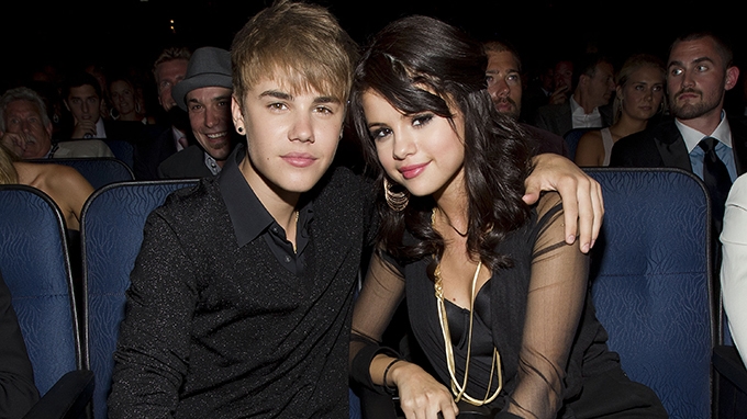 Război între JUSTIN BIEBER şi fosta lui iubită, SELENA GOMEZ! JUSTIN şi-a şters contul de Instagram, iar ea l-a acuzat de infidelitate!