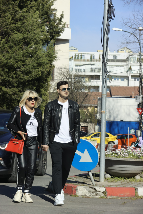 Elena Udrea și Adrian Alexandrov părăsesc parcul Herăstrău (Foto: CANCAN.RO)