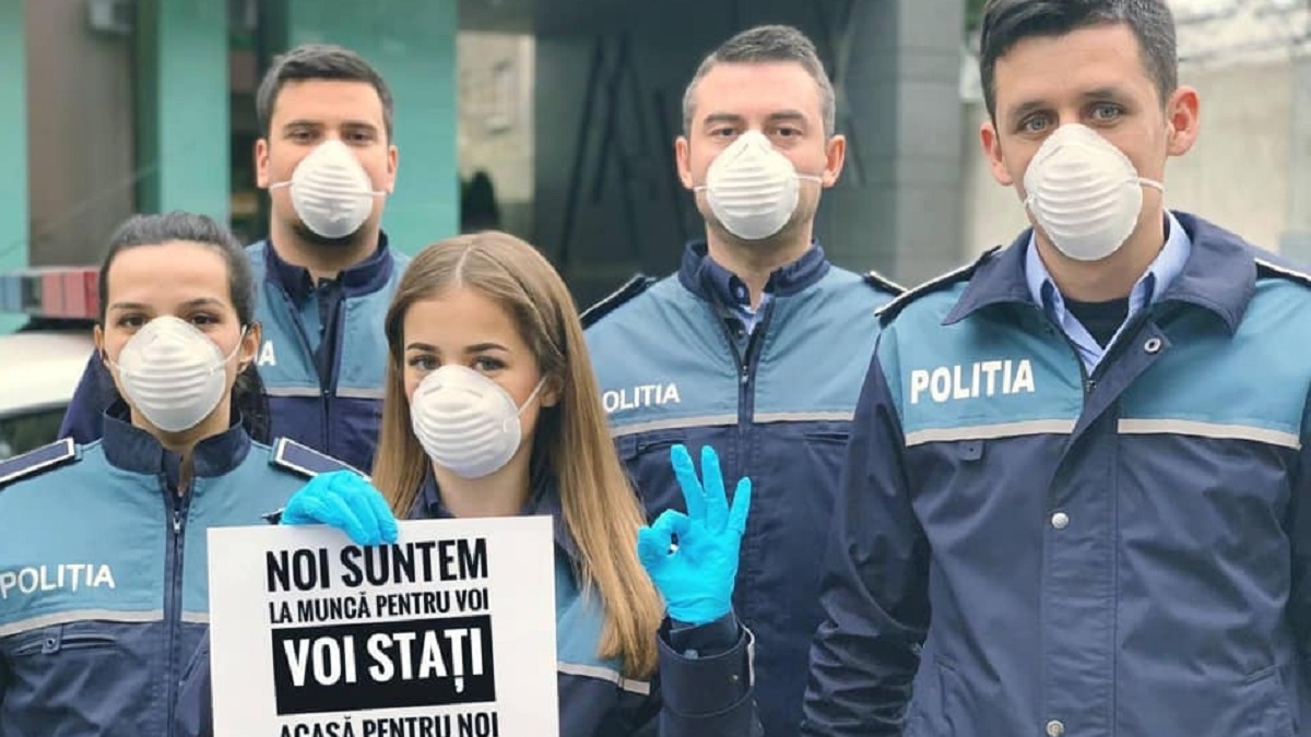 FOTO. Apel emoționant făcut de medicii și polițiștii din România, în plină epidemie de coronavirus: „Stai acasă pentru noi”