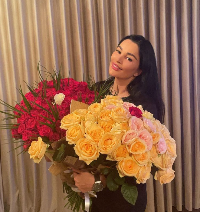 Brigitte Pastramă, prima apariţie după scandalul măștilor contrafăcute! Vedeta este de nerecunoscut