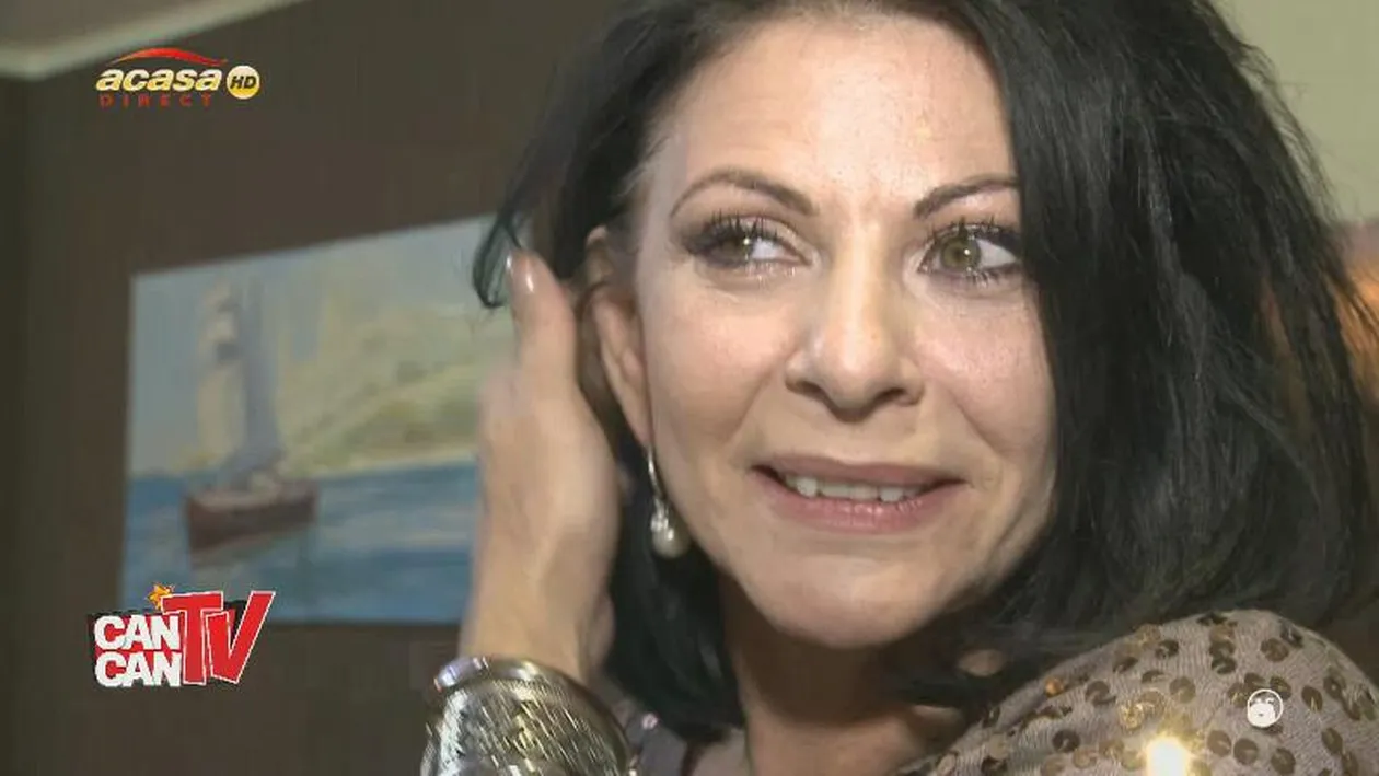 Elena s-a lipit de un nou scandal cat casa! Cantareata si-a pus-o in cap pe una dintre cele mai bune prietene!