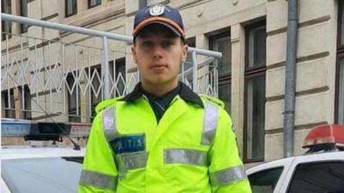 Scena de coșmar pe care Andrei, elev al Școlii de Agenți de Poliție, a văzut-o în oglida retrovizoare: mașina ardea! I-a salvat pe toți!