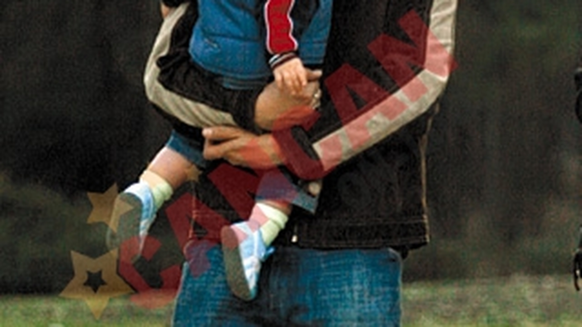 Adi Despot pleaca din tara cu familia sa