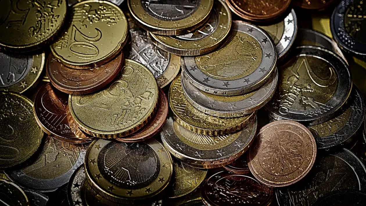 Curs valutar BNR 22 aprilie 2021. Cât valorează euro astăzi