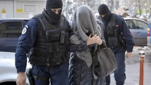 Italian îndrăgostit de o româncă, sedat şi jefuit fără milă de tânără