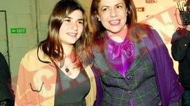Ana Maria Geoana si Diana Videanu, "escortate" de mame