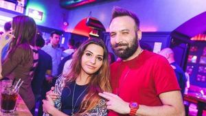 VIDEO / Despărţirea începutului de an! Un cunoscut artist urma să se însoare, dar i-a dat papucii iubitei sale!