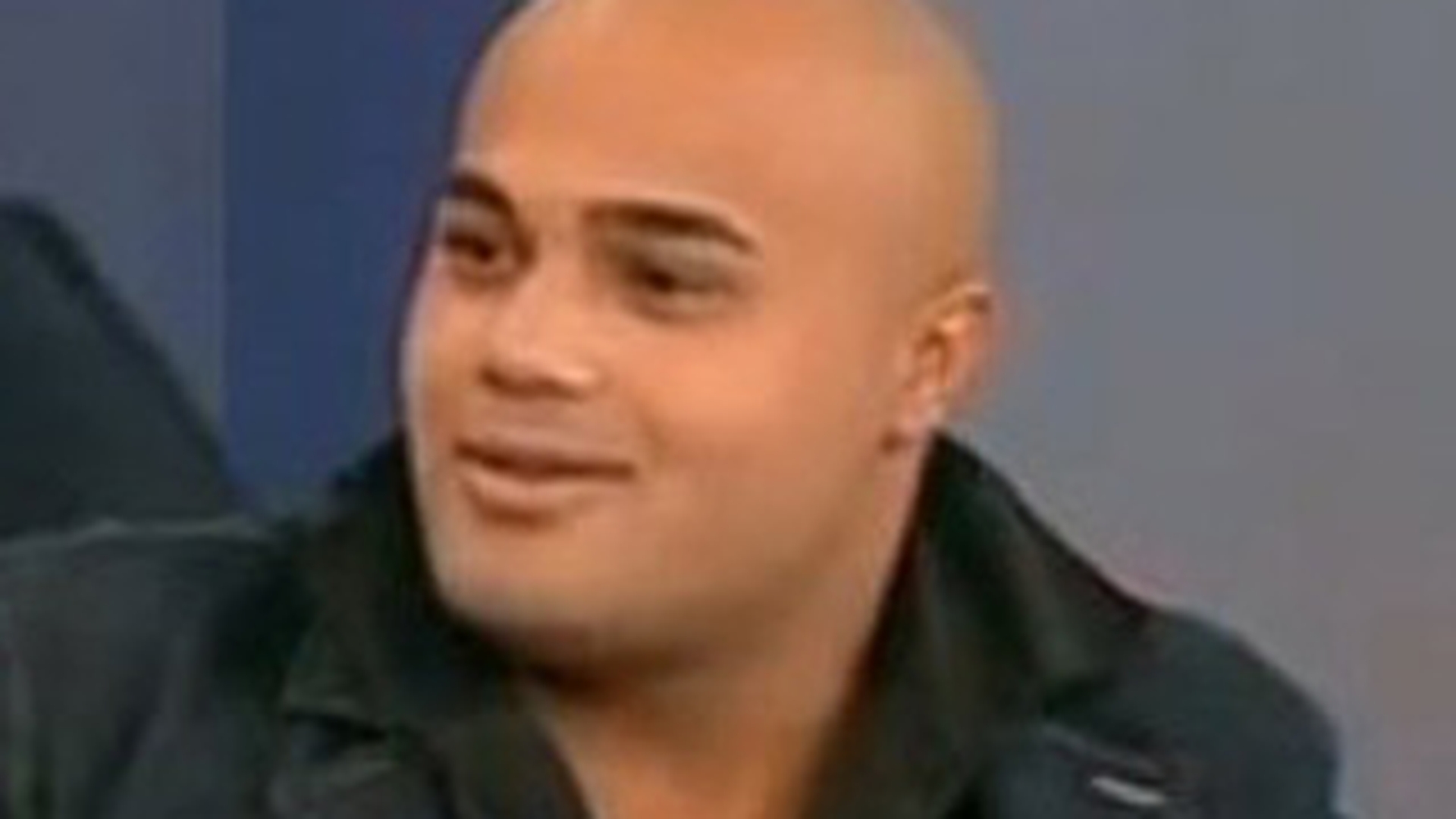 Vrei sa stii ce mai face "Perversu' de pe Targu Ocna"?! Il ia la misto pe "Pitbull Atodiresei" la telefon: "Unde esti, ma, sa-ti dau eu sa zaci, sa nu mai ai d-astea de baiat cu mine!" - VIDEO