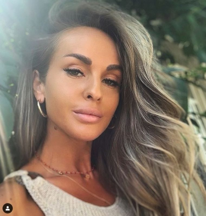 La 42 de ani, Diana Munteanu le dă clasă puștoaicelor