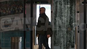 Cine îl ”filează” pe cel mai mare lobbyist din industria pharma?! Nu e James Bond, e Don Nic la cumpărături!