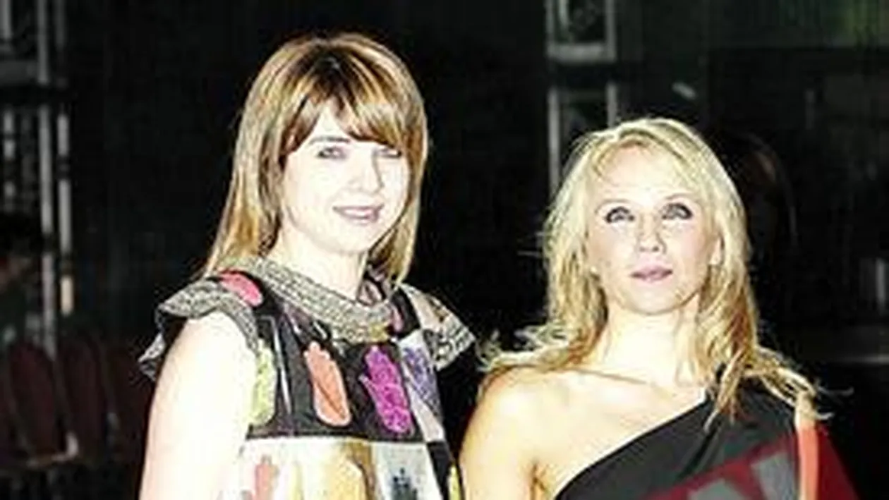 Mihaela Radulescu a batut-o la decolteu pe Herzigova