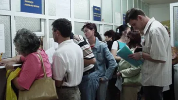 Doua persoane ranite in sediul Directiei Impozite Sector 5, dupa ce au cazut bucati din tavan