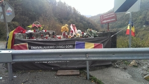 Atentie, imagini care va pot afecta emotional! Urmele tragediei din Muntenegru nu au fost sterse!