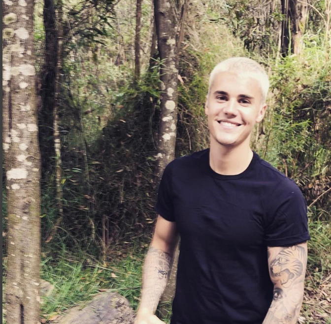 JUSTIN BIEBER, implicat într-un scandal monstru! Ce i-a spus unei fete care a vrut să se pozeze cu el