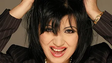 Adriana Bahmuteanu, plina de spume dupa ce si-a vazut sotul cu alta femeie! Asta a vrut! Pitipoance pe la dracu' sa il pieptene!