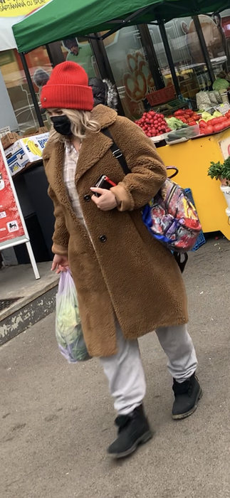Graviduța Gina Pistol a fost din nou la piață